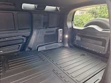 Land Rover Defender 110 D300 MHEV X-Dynamic HSE 