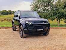 Land Rover Defender 110 D300 MHEV X-Dynamic HSE 