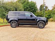 Land Rover Defender 110 D300 MHEV X-Dynamic HSE 