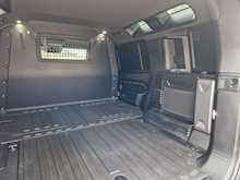 Land Rover Defender 110 D300 MHEV X-Dynamic HSE 