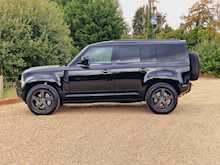 Land Rover Defender 110 D300 MHEV X-Dynamic HSE 