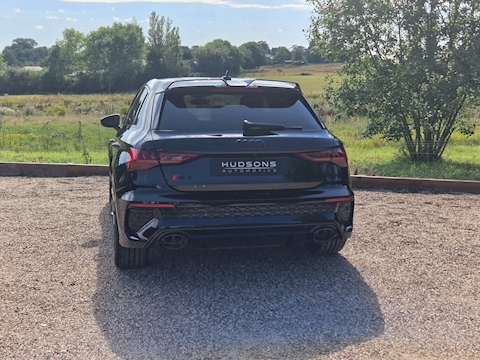 2.5 TFSI Carbon Black S tronic Quattro 5dr Sportback Petrol Euro 6