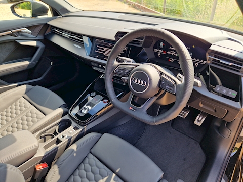2.5 TFSI Carbon Black S tronic Quattro 5dr Sportback Petrol Euro 6