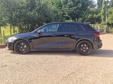 RS3 2.5 TFSI Carbon Black Sportback S Tronic quattro Euro 6 (s/s) 5dr