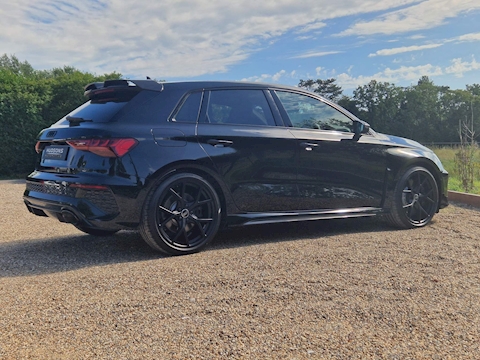 RS3 2.5 TFSI Carbon Black Sportback S Tronic quattro Euro 6 (s/s) 5dr