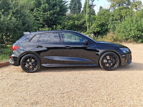 RS3 2.5 TFSI Carbon Black Sportback S Tronic quattro Euro 6 (s/s) 5dr