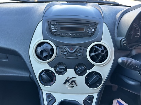 1.2 Style Hatchback 3dr Petrol Manual Euro 4 (69 ps)