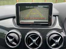 Mercedes-Benz B-Class B180 Blueefficiency Se 