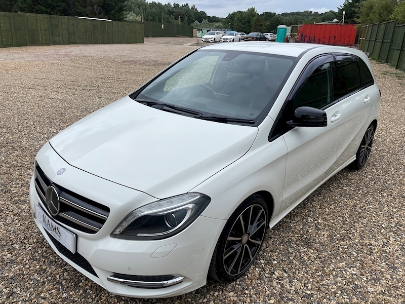 Mercedes-Benz B180 Blueefficiency Se Mpv 1.6 Automatic Petrol