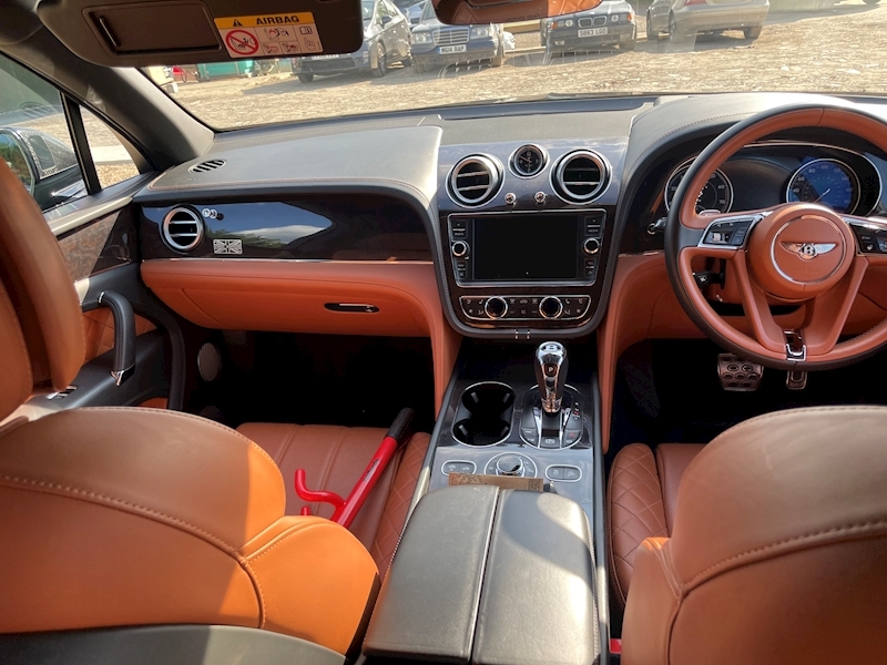 Bentley 6.0 W12 SUV 5dr Petrol Auto 4WD Euro 6 (s/s) (608 ps)