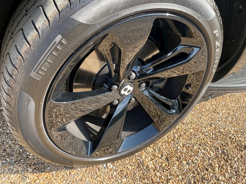 Bentley 6.0 W12 SUV 5dr Petrol Auto 4WD Euro 6 (s/s) (608 ps)
