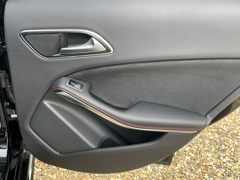 Mercedes-Benz 1.6 A180 Sport Hatchback 5dr Petrol auto Euro 6 (s/s) (122 ps)