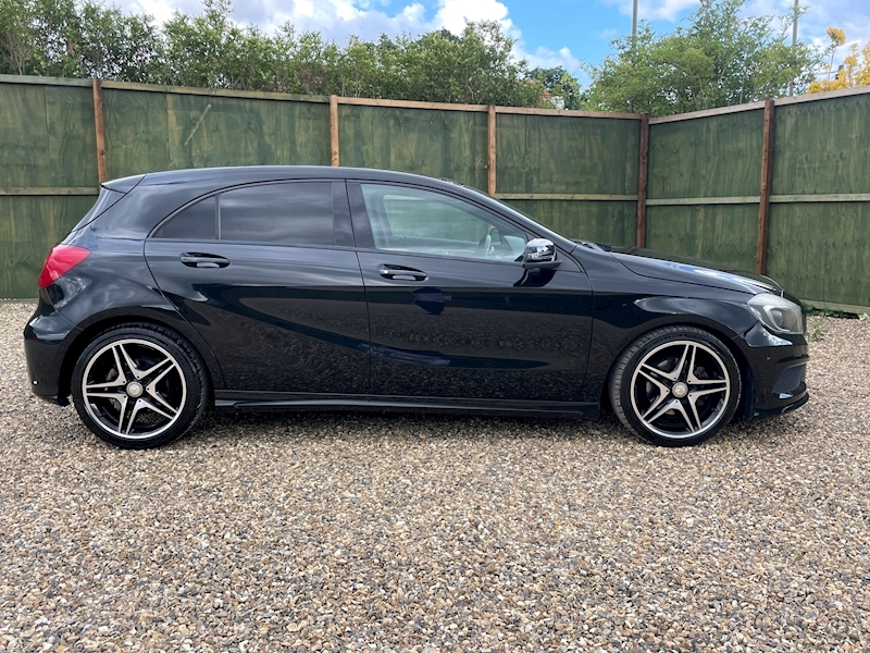 Mercedes-Benz 1.6 A180 Sport Hatchback 5dr Petrol auto Euro 6 (s/s) (122 ps)