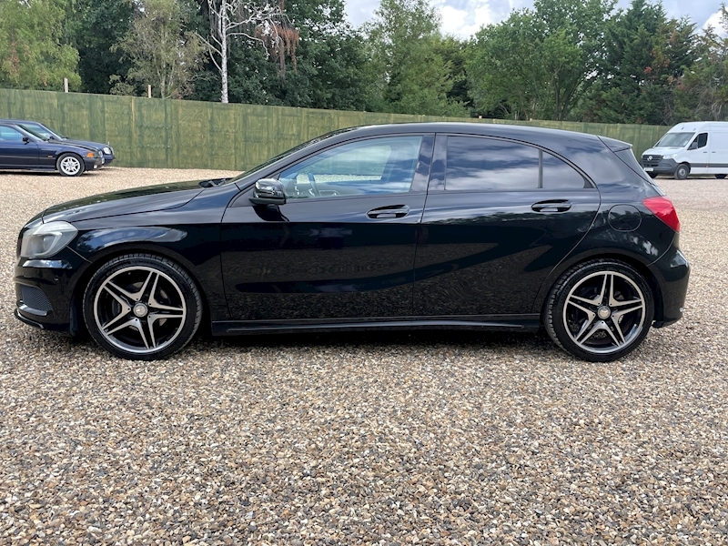 Mercedes-Benz 1.6 A180 Sport Hatchback 5dr Petrol auto Euro 6 (s/s) (122 ps)