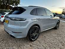 Porsche Cayenne V6 E-Hybrid 