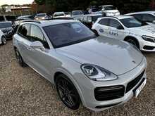 Porsche Cayenne V6 E-Hybrid 