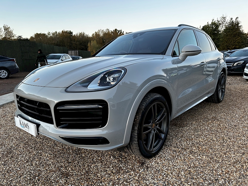 Porsche 3.0 V6 E-Hybrid 17.9kWh SUV 5dr Petrol Plug-in Hybrid TiptronicS 4WD Euro 6 (s/s) (3.6kW Charger) (462 ps)