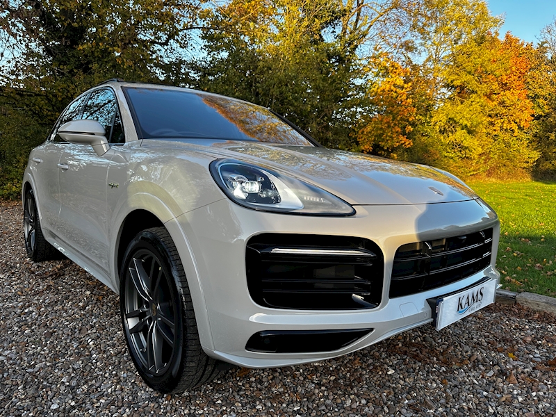 Porsche 3.0 V6 E-Hybrid 17.9kWh SUV 5dr Petrol Plug-in Hybrid TiptronicS 4WD Euro 6 (s/s) (3.6kW Charger) (462 ps)