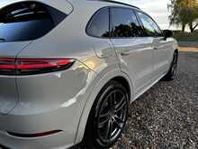 Porsche Cayenne V6 E-Hybrid 