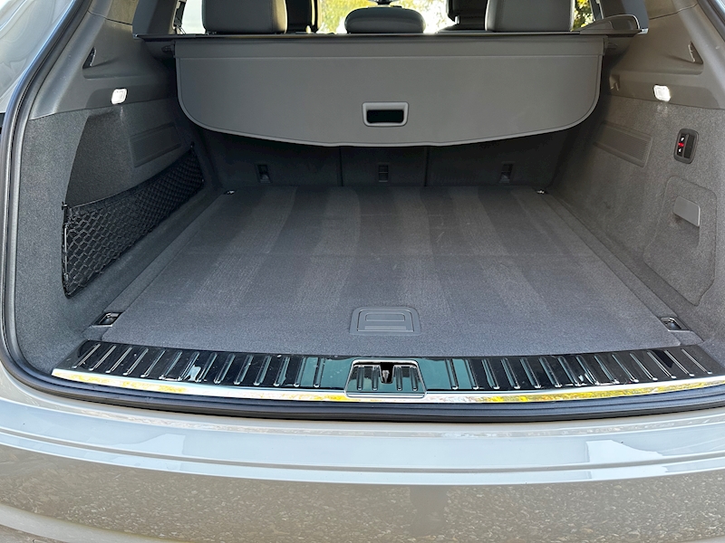 Porsche 3.0 V6 E-Hybrid 17.9kWh SUV 5dr Petrol Plug-in Hybrid TiptronicS 4WD Euro 6 (s/s) (3.6kW Charger) (462 ps)
