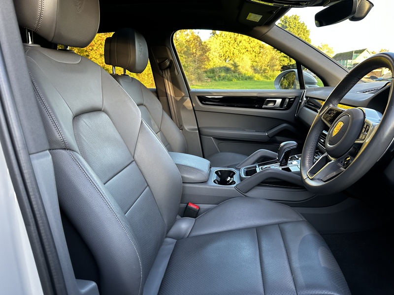 Porsche 3.0 V6 E-Hybrid 17.9kWh SUV 5dr Petrol Plug-in Hybrid TiptronicS 4WD Euro 6 (s/s) (3.6kW Charger) (462 ps)