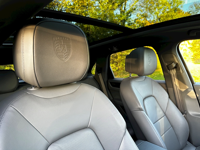 Porsche 3.0 V6 E-Hybrid 17.9kWh SUV 5dr Petrol Plug-in Hybrid TiptronicS 4WD Euro 6 (s/s) (3.6kW Charger) (462 ps)