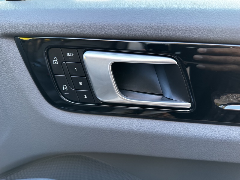 Porsche 3.0 V6 E-Hybrid 17.9kWh SUV 5dr Petrol Plug-in Hybrid TiptronicS 4WD Euro 6 (s/s) (3.6kW Charger) (462 ps)