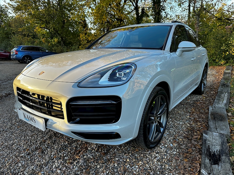 Porsche 3.0 V6 E-Hybrid 17.9kWh SUV 5dr Petrol Plug-in Hybrid TiptronicS 4WD Euro 6 (s/s) (3.6kW Charger) (462 ps)