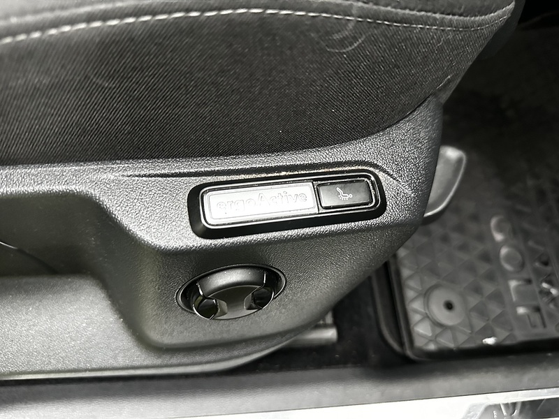 Volkswagen 2.0 TDI BlueMotion Tech SEL SUV 5dr Diesel DSG Euro 6 (s/s) (150 ps)