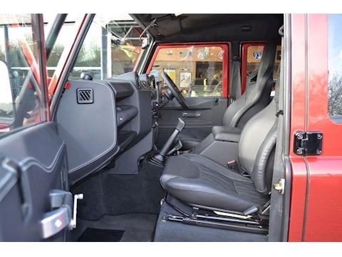 Defender 110 2.4 TDi Double Cab Pickup 4dr