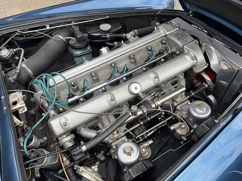 Series III Saloon 4.2 Manual Petrol