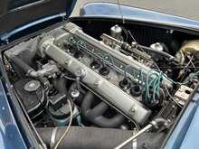 Aston Martin DB4 Series III 