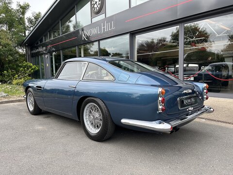 Series III Saloon 4.2 Manual Petrol