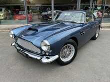 Aston Martin DB4 Series III 