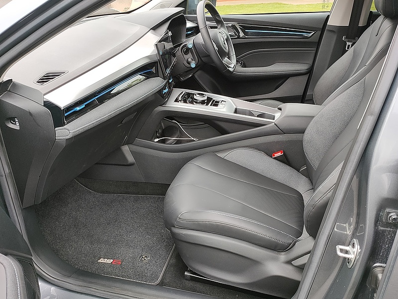 MG 115kw Trophy Long Range 61kwh 0.0 5dr Estate Automatic Electric