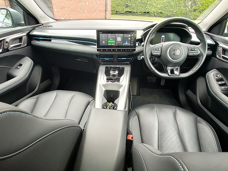 MG 115kw Trophy Long Range 61kwh 0.0 5dr Estate Automatic Electric