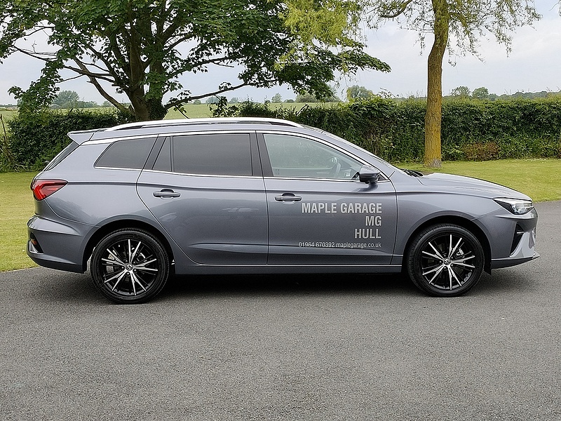 MG 115kw Trophy Long Range 61kwh 0.0 5dr Estate Automatic Electric
