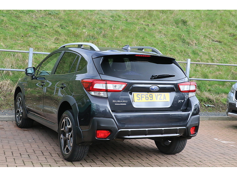 Subaru 2.0i SE SUV 5dr Petrol Lineartronic 4WD Euro 6 (s/s) (156 ps)