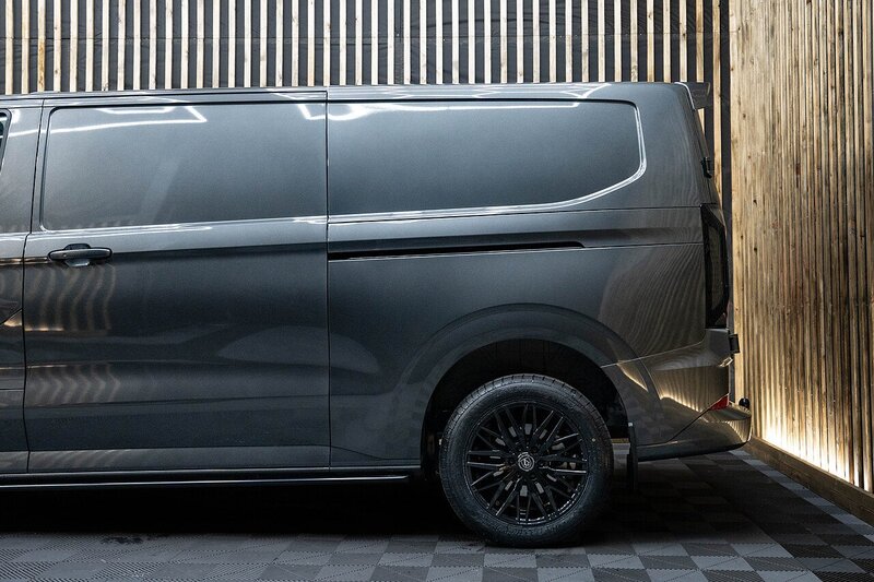 Ford Transit Custom 320 EcoBlue Limited L2 H1 Euro 6 (s/s) 5dr - N12