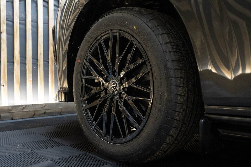 Ford Transit Custom 320 EcoBlue Limited L2 H1 Euro 6 (s/s) 5dr - N12