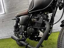 Mutt Mongrel 125 Manual PETROL - N7