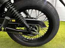 Mutt Mongrel 125 Manual PETROL - N7