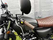 Mutt Mongrel 125 Manual PETROL - N7