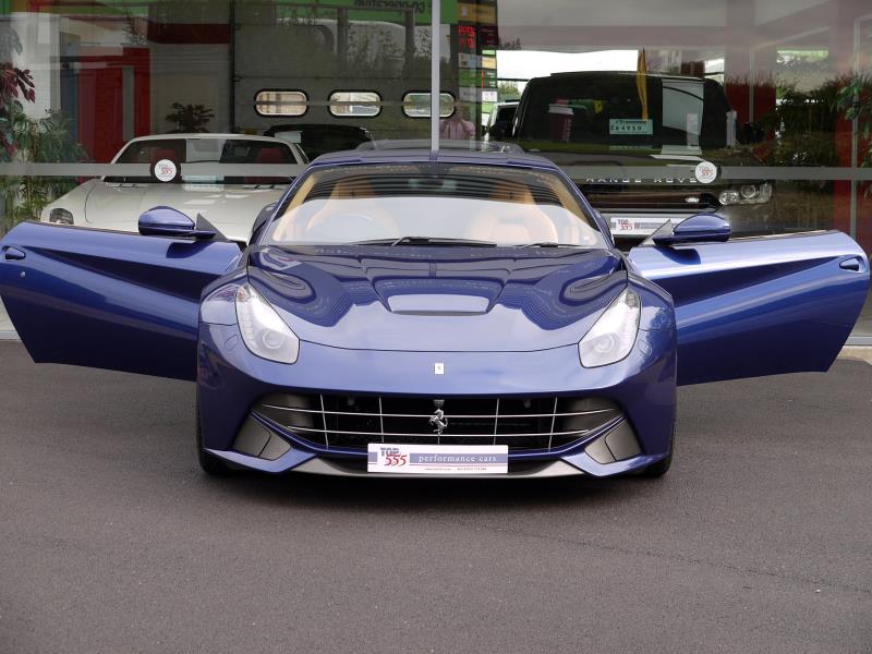 Ferrari F12 Berlinetta - Large 19