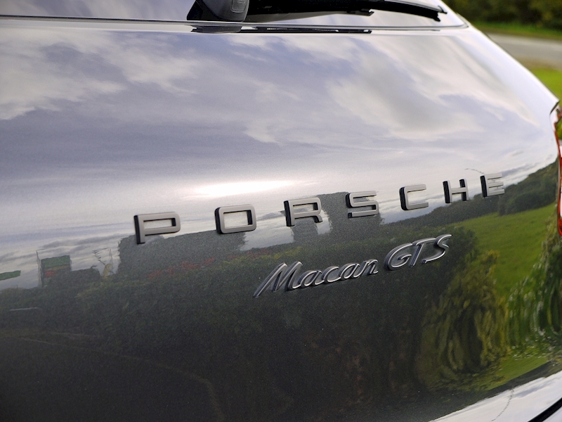 Porsche Macan GTS 3.0 V6 PDK - Large 5