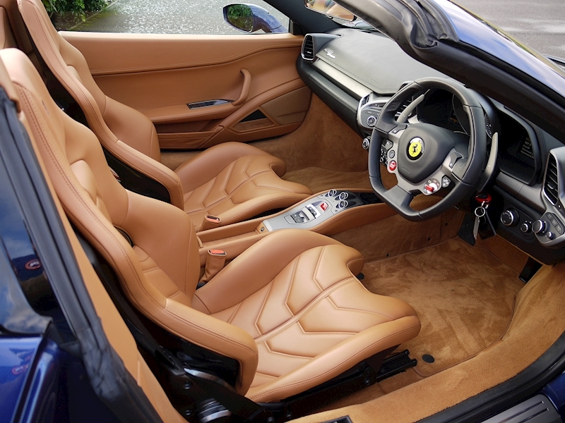 Ferrari 458 SPIDER - Large 1