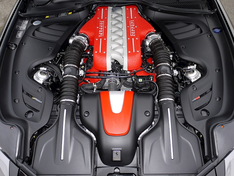 Ferrari FF 6.3 V12 - Large 18