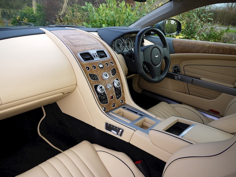 Aston Martin DB9 GT 6.0 V12 Coupe - Large 5