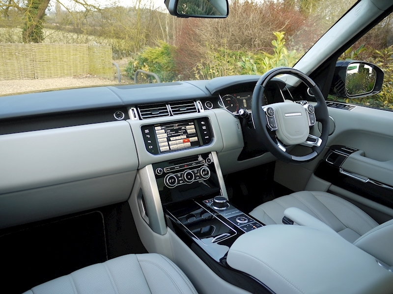 Land Rover Range Rover 4.4 SDV8 Autobiography - Large 5