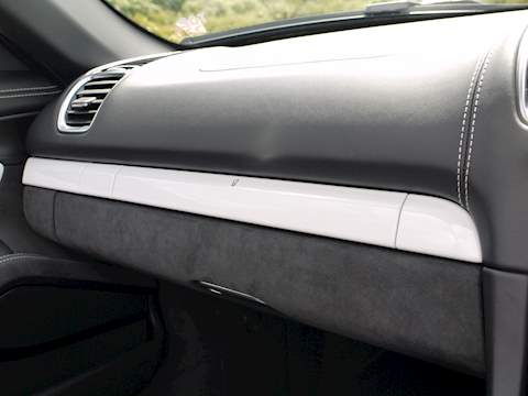 Porsche Boxster Spyder - U3514